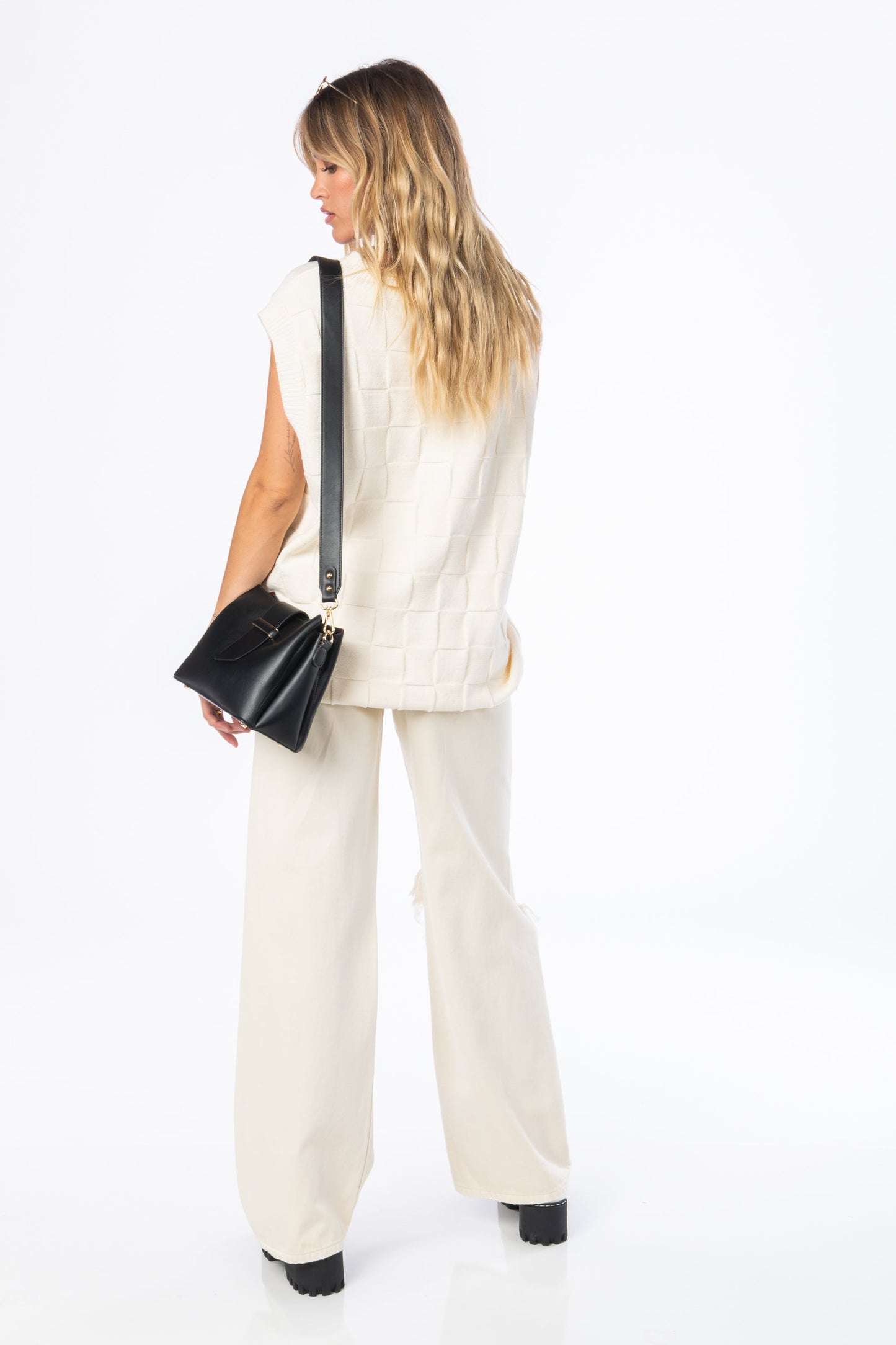 Ivory oversized sweater vest Tops HYPEACH BOUTIQUE