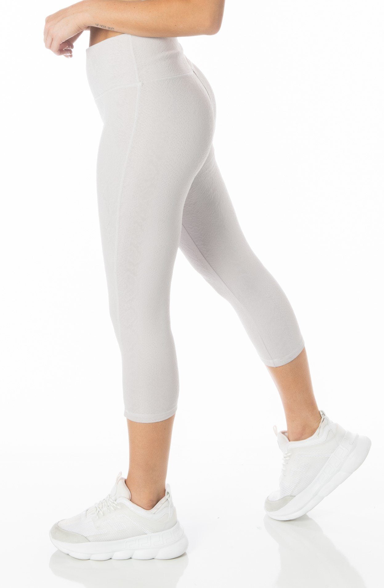 Grey Textured Snake Capri Leggings - Hypeach Active Activewear HYPEACH 