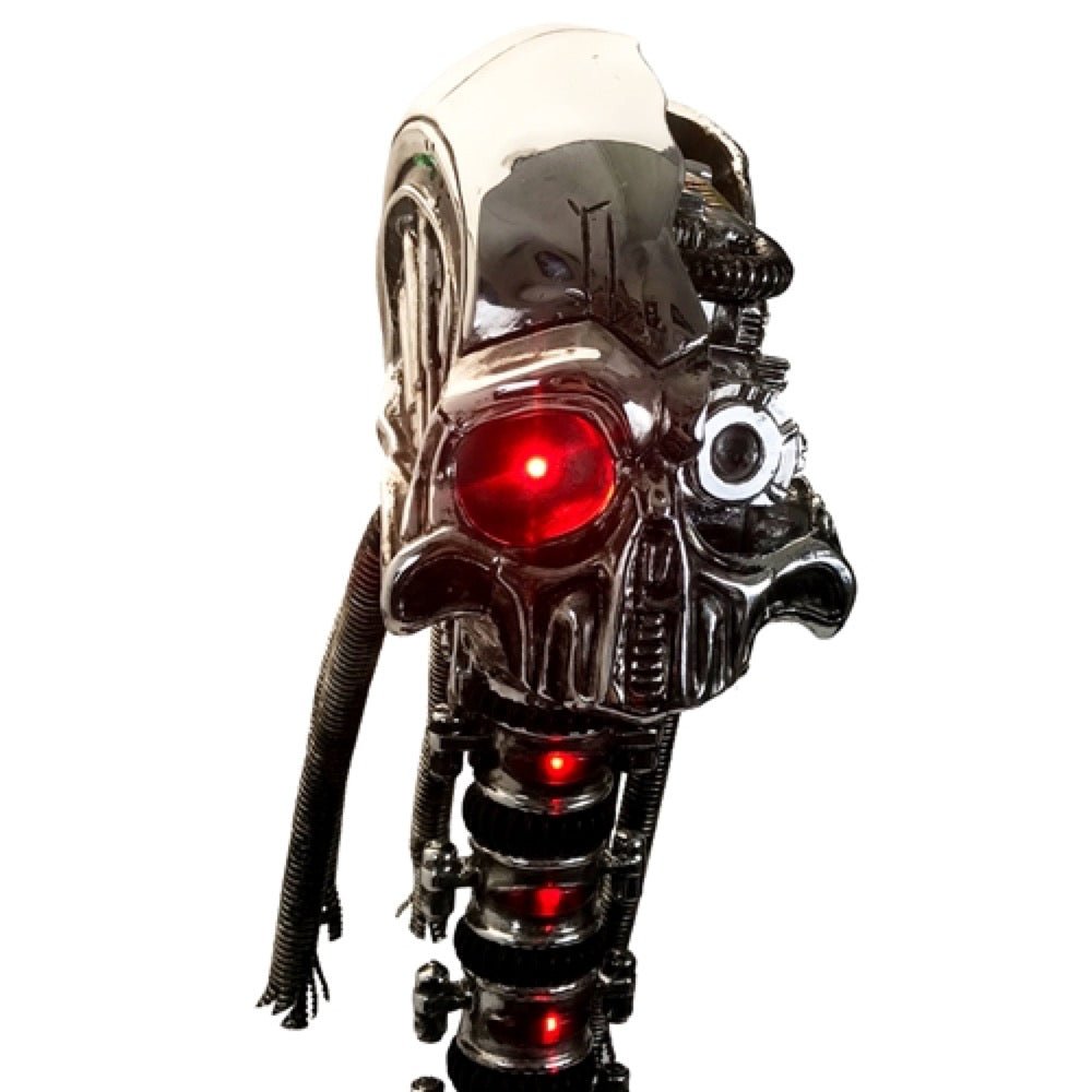 Star Trek: First Contact Borg Queen Skull Signature Edition Prop Replica